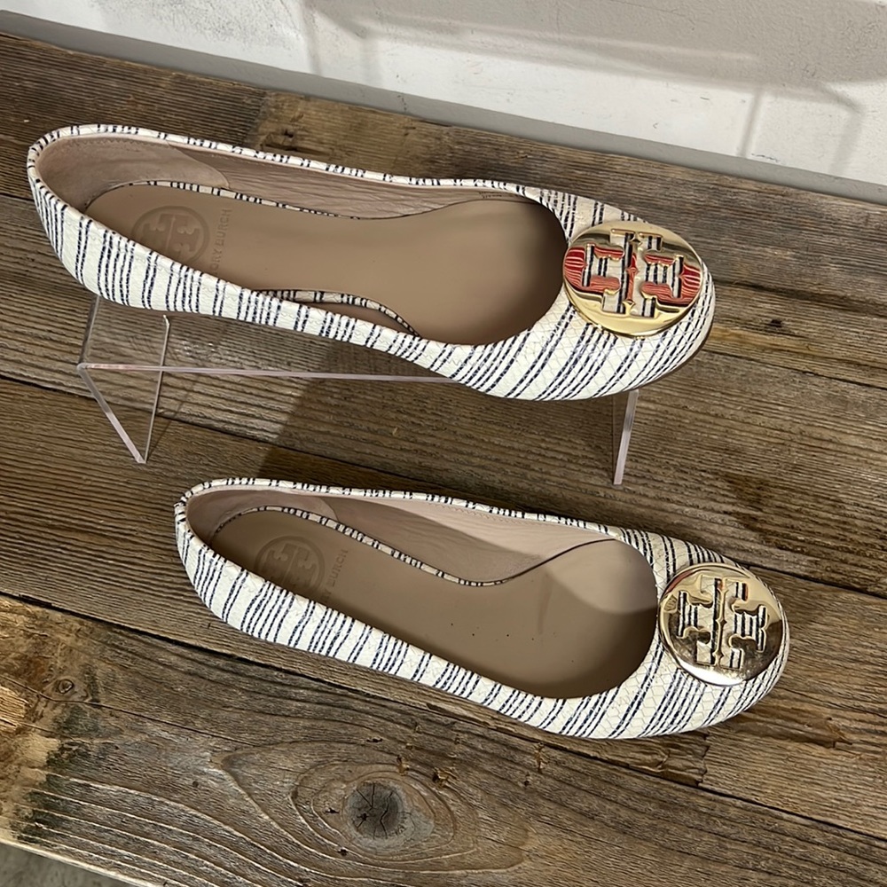 Tory Burch Reva striped flat/slip-on shoes Size 7.5. NWOT.